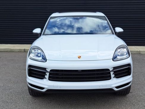 Certified 2022 Porsche Cayenne image 10
