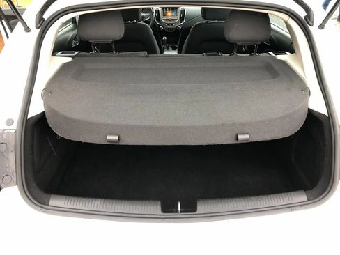 Used 2018 Chevrolet Cruze LT FWD image 32