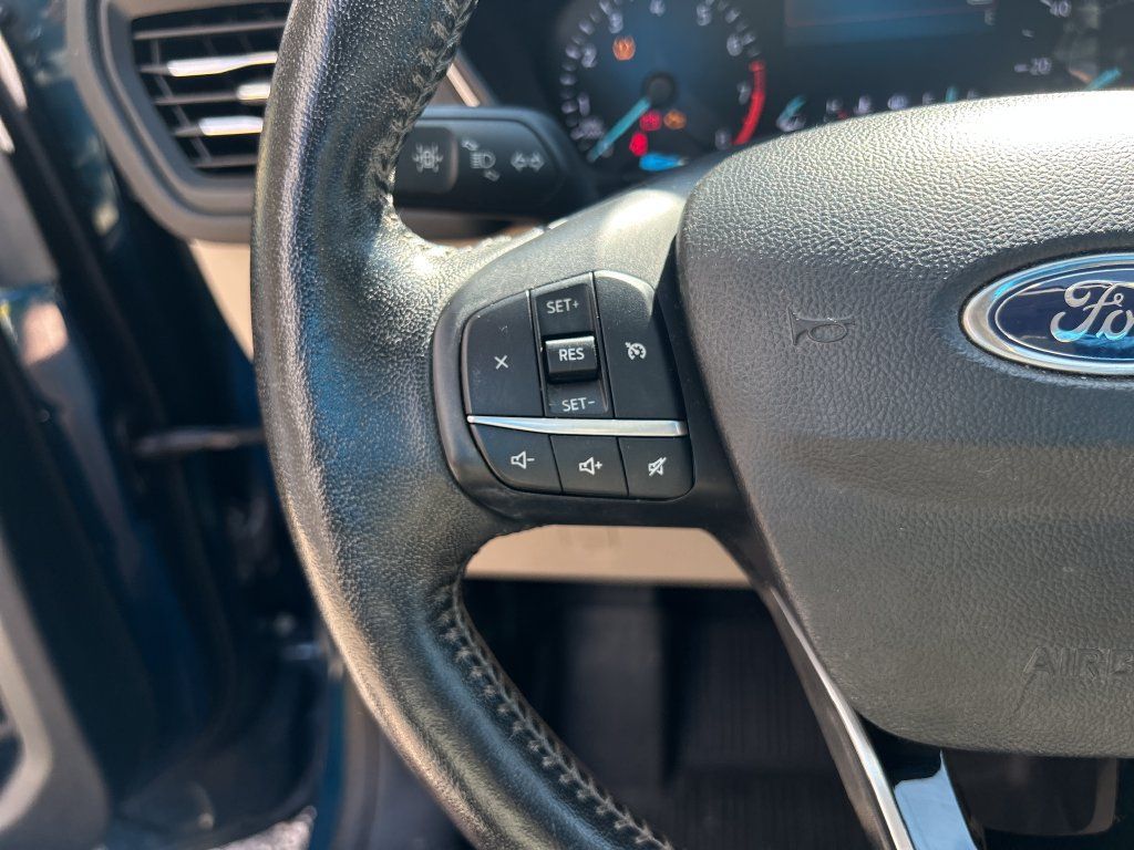 Used 2020 Ford Escape SEL FWD image 19