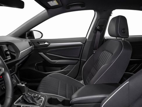 Used 2022 Volkswagen Jetta Sport image 54