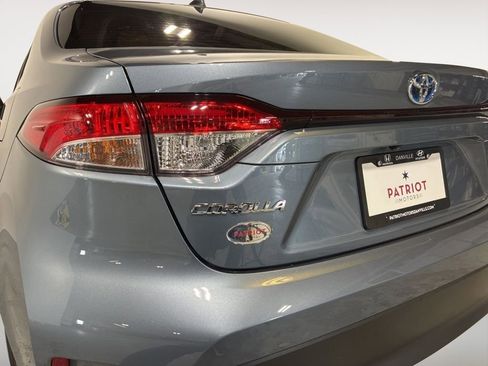 Used 2024 Toyota Corolla LE FWD image 11