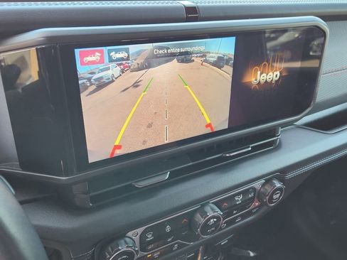 Used 2024 Jeep Wrangler Unlimited Rubicon 392 image 7