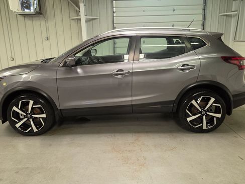 Used 2021 Nissan Rogue Sport SL w/ Premium Package AWD/4WD image 3