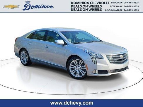 Used 2018 Cadillac XTS Luxury FWD image 1