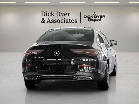 Used 2025 Mercedes-Benz CLA 250 image 15