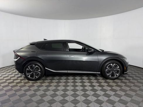 Used 2024 Kia EV6 Light RWD image 7