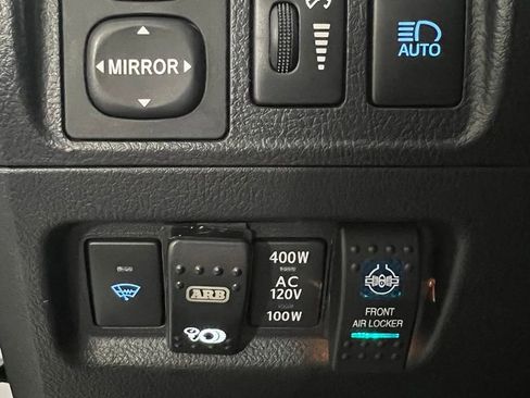 Used 2020 Toyota 4Runner TRD Off-Road Premium w/ Moonroof Package AWD/4WD image 43