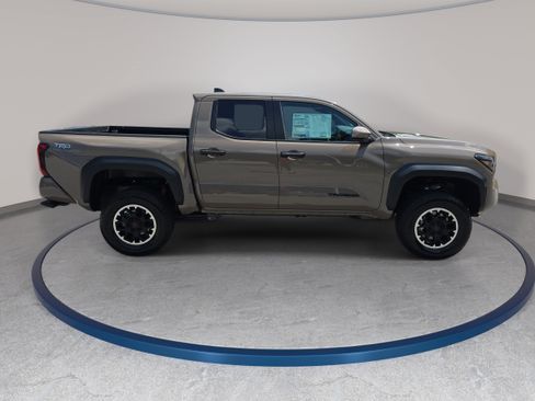 New 2026 Toyota Tacoma TRD Off-Road AWD/4WD image 4