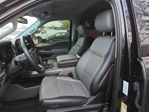 Used 2022 Ford F150 Lariat w/ Max Trailer Tow Package image 6