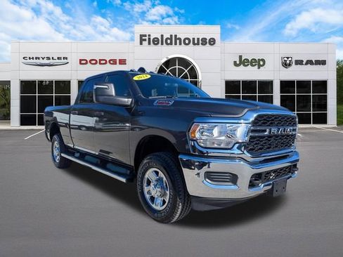 Used 2024 RAM 2500 Tradesman w/ Chrome Appearance Group image 9