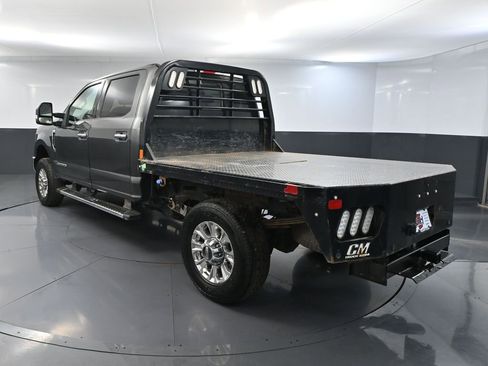 Used 2019 Ford F350 Lariat w/ Chrome Package image 9