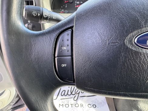 Used 2004 Ford F350 XLT image 28