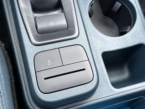 New 2025 Ford Maverick XLT image 25