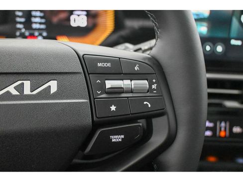 New 2026 Kia Sportage EX w/ EX Panorama Roof Package image 22