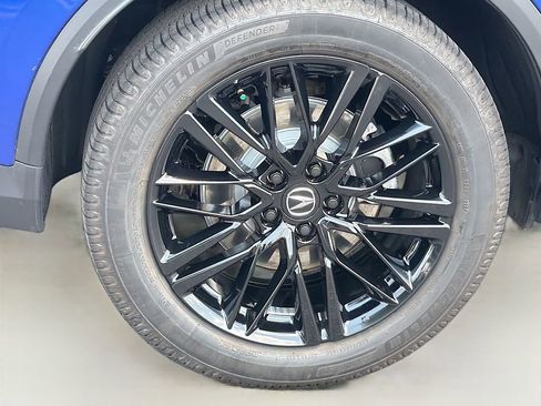 Used 2025 Acura MDX A-Spec AWD/4WD image 10