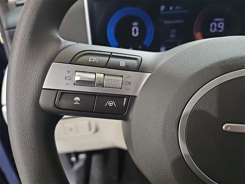 New 2026 Hyundai Tucson SE image 18