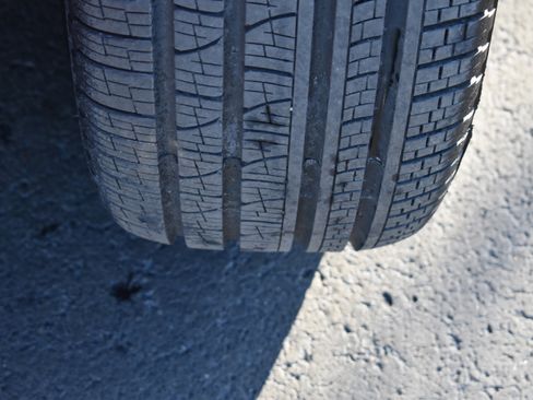 Used 2025 Jeep Wagoneer L Series II w/ Premium Group I image 14