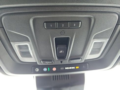 Used 2024 Chevrolet Silverado 1500 High Country w/ Technology Package image 22