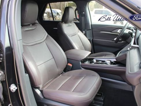 New 2026 Ford Explorer Platinum image 7