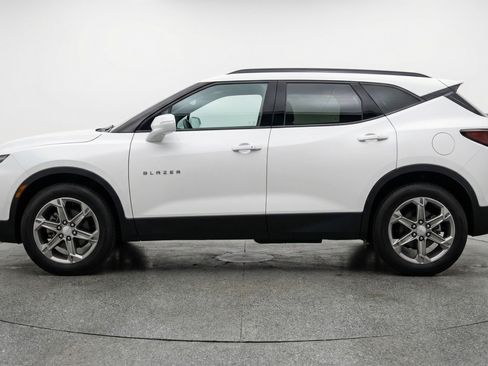 Used 2025 Chevrolet Blazer LT FWD image 5