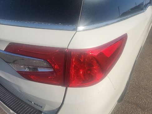 Used 2018 Honda Odyssey Elite image 14