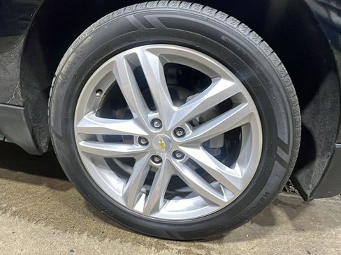 Used 2020 Chevrolet Equinox Premier image 9