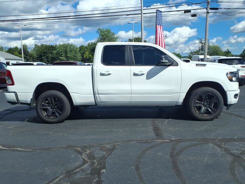 Used 2022 RAM 1500 Big Horn w/ Night Edition AWD/4WD image 4