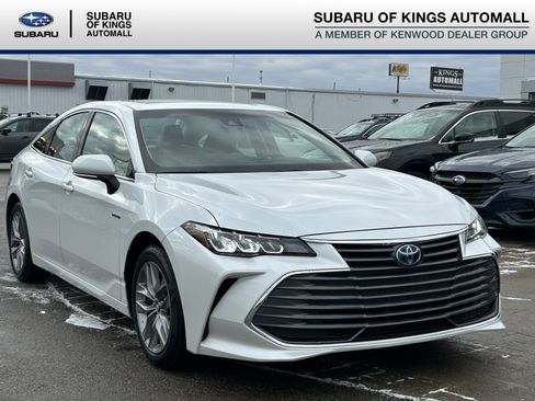 Used 2020 Toyota Avalon XLE image 1
