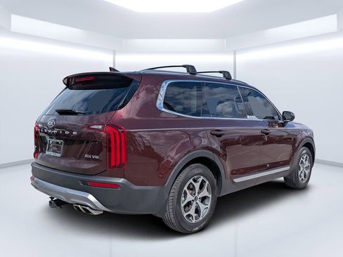 Used 2021 Kia Telluride EX image 3