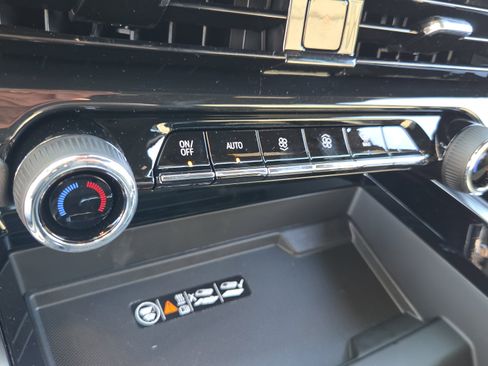 New 2026 Chevrolet Tahoe LT w/ Comfort Package image 23