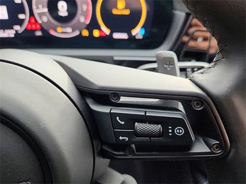 Used 2024 Porsche Cayenne Coupe image 25