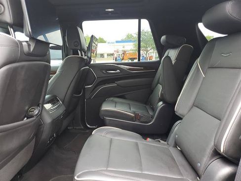 Used 2021 Cadillac Escalade Premium Luxury RWD image 15