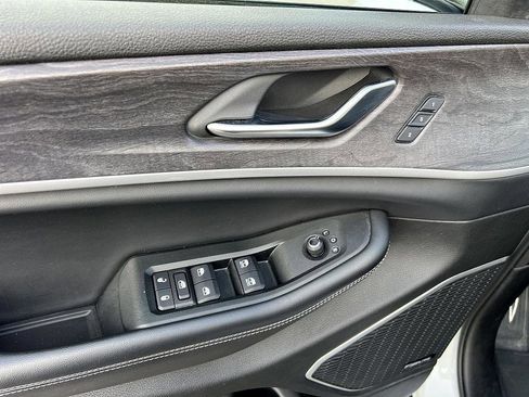 Used 2021 Jeep Grand Cherokee L Limited image 20