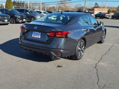Used 2019 Nissan Altima 2.5 SV image 8
