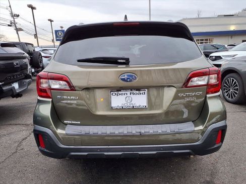 Used 2019 Subaru Outback 3.6R Touring image 5