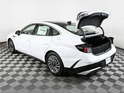 New 2025 Hyundai Sonata Limited FWD image 33