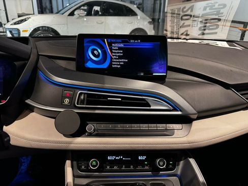 Used 2014 BMW i8 AWD/4WD image 13