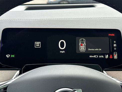 New 2025 Volvo EX90 Plus w/ Protection Package Premier image 24