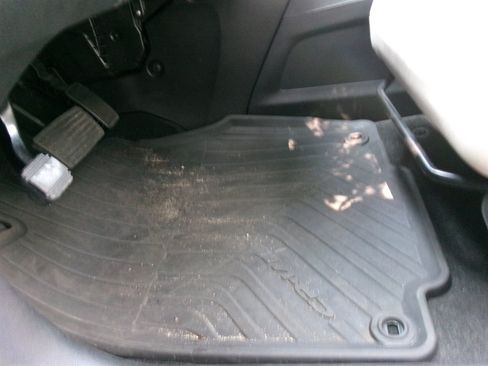Used 2015 Honda CR-V LX image 11