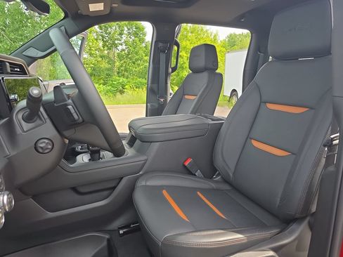 Used 2026 GMC Sierra 1500 AT4 w/ AT4 Premium Package AWD/4WD image 15