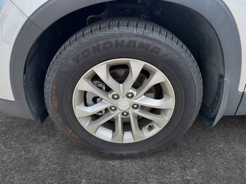 Used 2020 Hyundai Santa Fe SEL AWD/4WD image 9