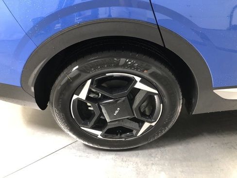 New 2026 Kia Sportage EX w/ EX Panorama Roof Package image 10