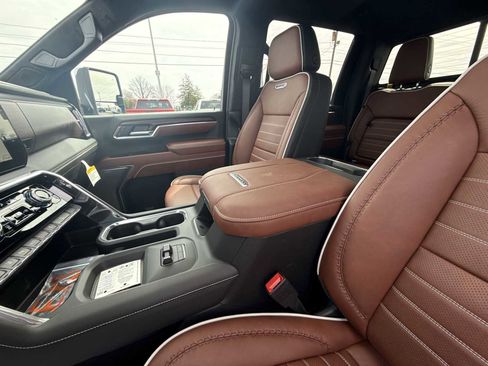 New 2026 GMC Sierra 2500 Denali Ultimate w/ LPO, Black Badging Package AWD/4WD image 21