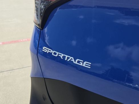 Certified 2026 Kia Sportage EX FWD image 12