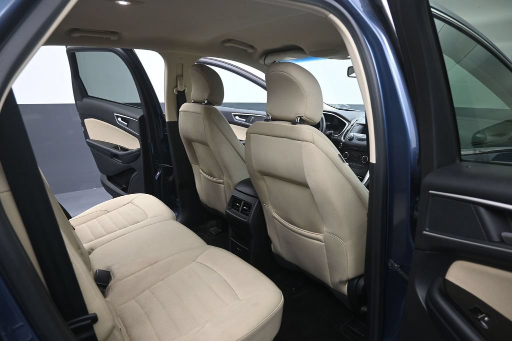 Used 2018 Ford Edge SEL FWD image 10