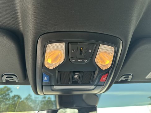 Used 2025 RAM 1500 Big Horn AWD/4WD image 23