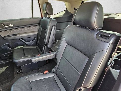Used 2022 Volkswagen Atlas SE w/ Panoramic Sunroof Package AWD/4WD image 18