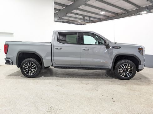 Used 2024 GMC Sierra 1500 AT4 w/ AT4 Premium Package image 2