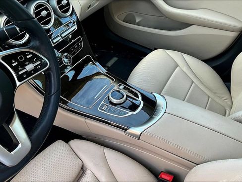 Used 2020 Mercedes-Benz C 300 Sedan w/ Premium Package image 17