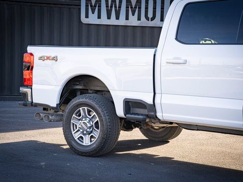Used 2024 Ford F250 Lariat AWD/4WD image 5
